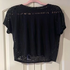 Lululemon Burnout short sleeve crop top
